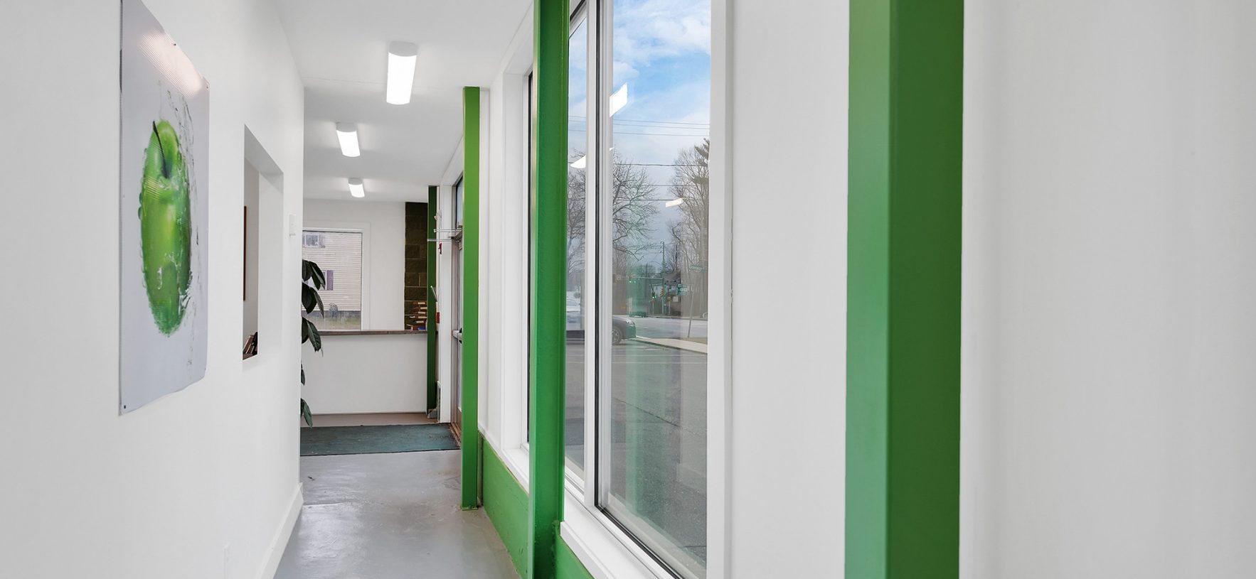 GreenApple-Hallway